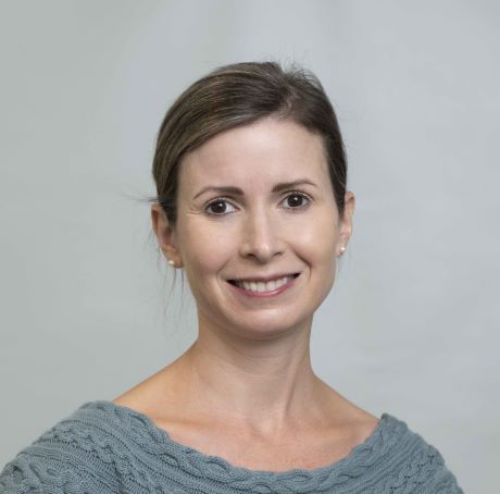 Kelly dakin headshot