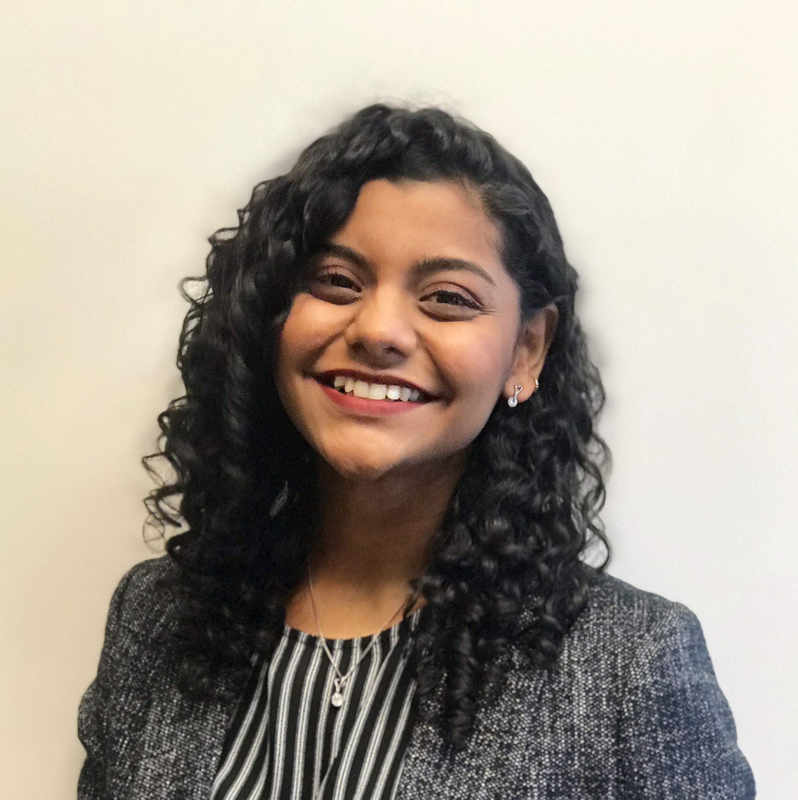 Headshot of Mansi Tolia