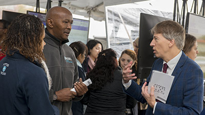 What We Do The Community Research Program at MGH Chelsea conducts monthly roundtable meetings and yearly research day event.