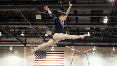 Learn more about disordered eating in female altheses