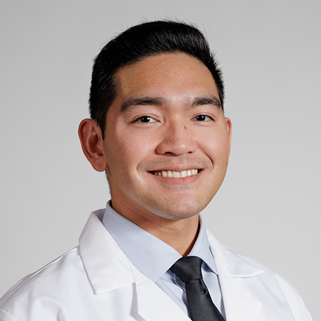 Ray Bacalia, PA, with the Hip & Knee Replacement Service in the Department of Orthopaedic Surgery.