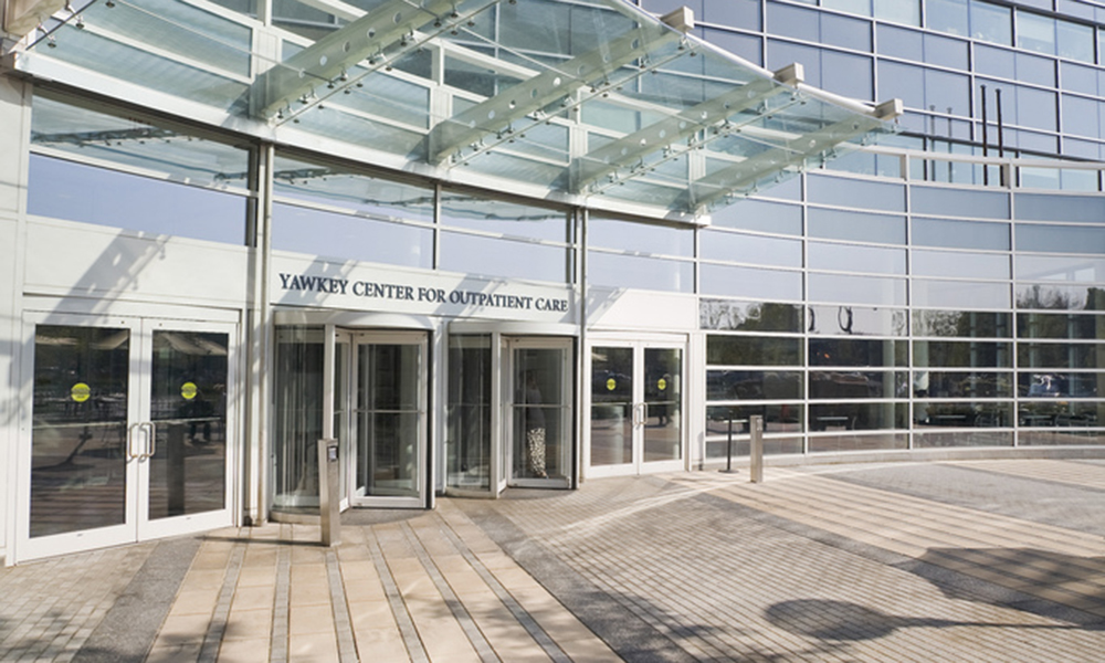 Picture of the front entrance of the Yawkey Center for Outpatient Care