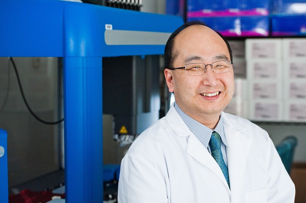 Our research faculty and laboratories are pioneers who continue to advance diagnosis and discovery while training the next-generation of pathologist-scientists. Our research faculty and laboratories are pioneers who continue to advance diagnosis and discovery while training the next-generation of pathologist-scientists.