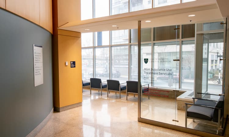 Entrance of the West End Clinic Entrance of the West End Clinic